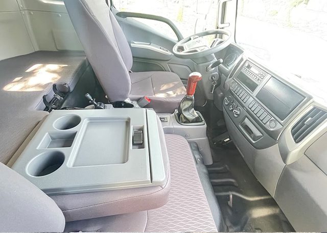 Xe ben VEAM: Cabin X160